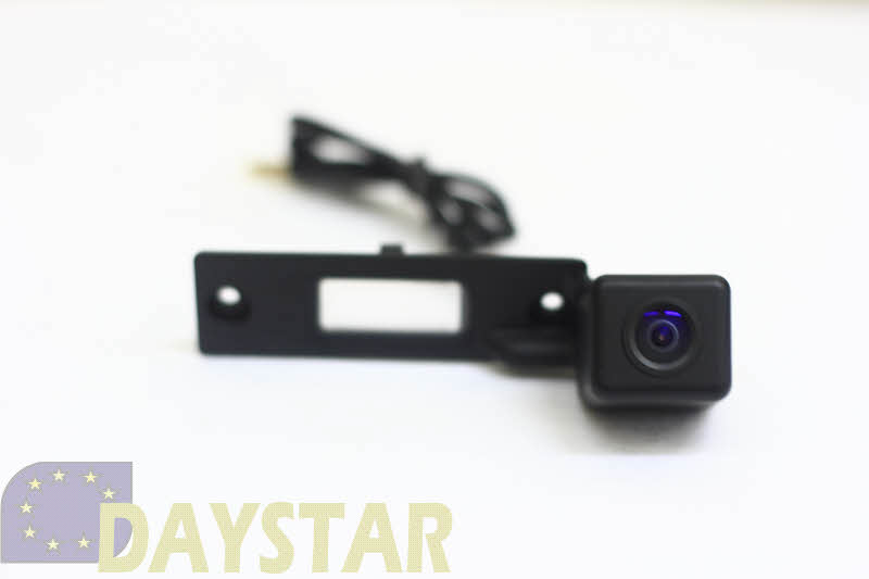 DayStar DS-9503C Штатная камера заднего вида для Volkswagen Passat, Touran